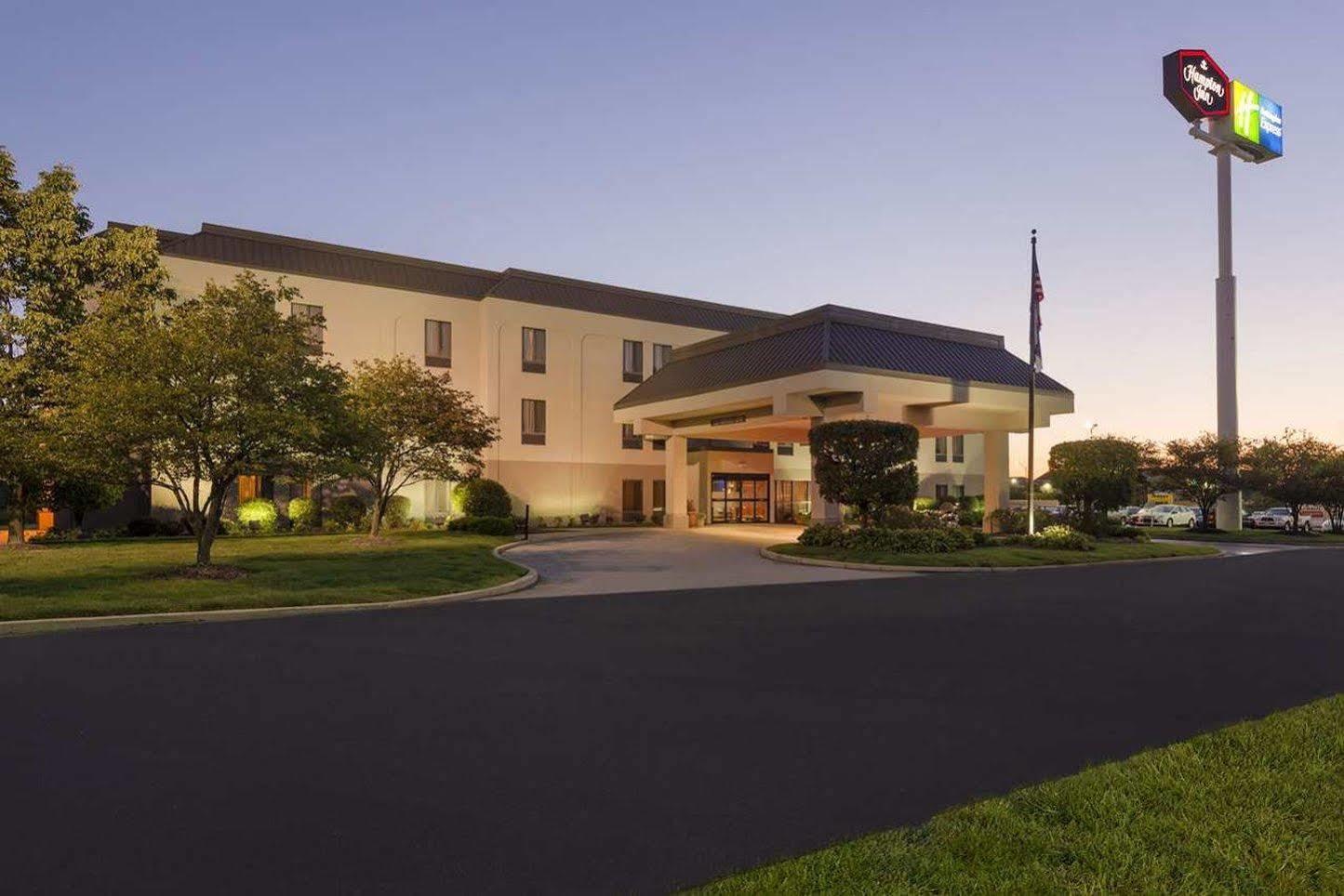 Hampton Inn Merrillville Eksteriør bilde